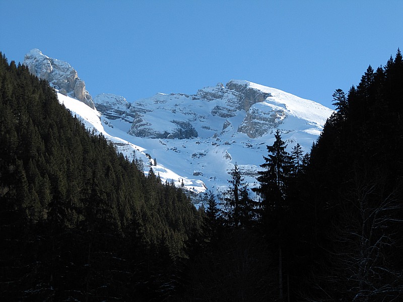 #4 Pointe de Bella Cha : Vue partielle de la course. Pointe de Bella Cha : Vue partielle de la course.