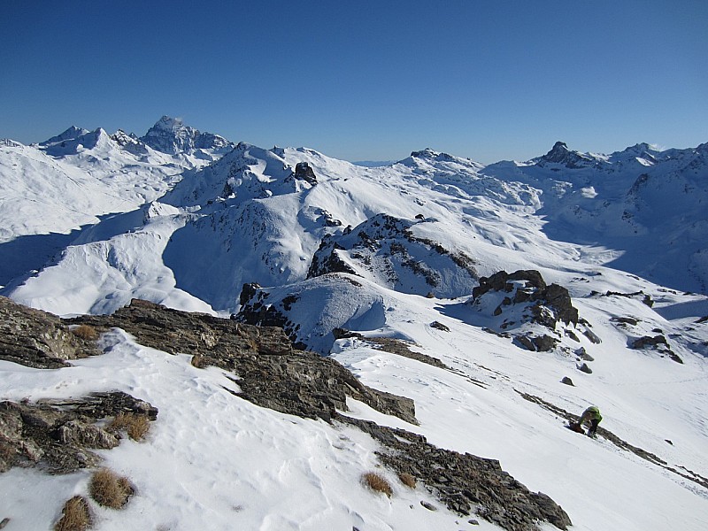 #5 le sommet : peu de neige mais en cherchant bien, ça le fait.. le sommet : peu de neige mais en cherchant bien, ça le fait..