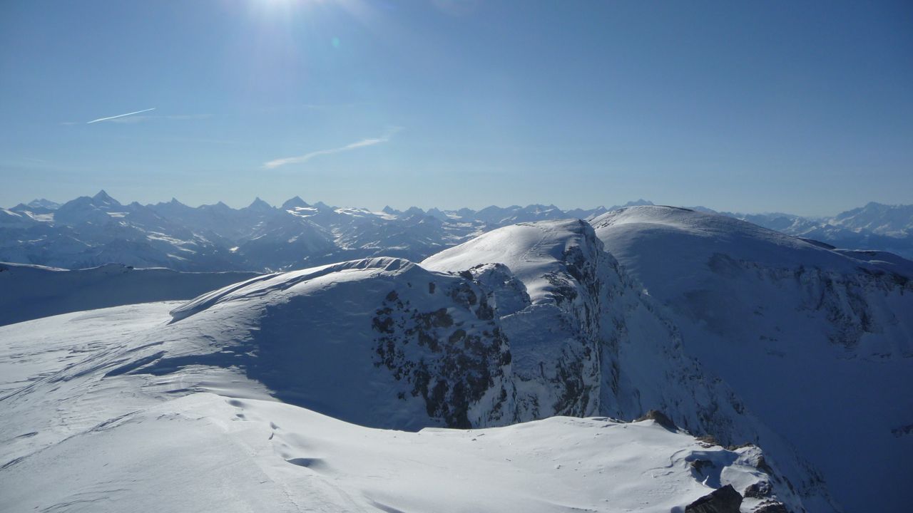 #7 Mittel Gipfel 3245m : il fait bon vivre là-haut Mittel Gipfel 3245m : il fait bon vivre là-haut