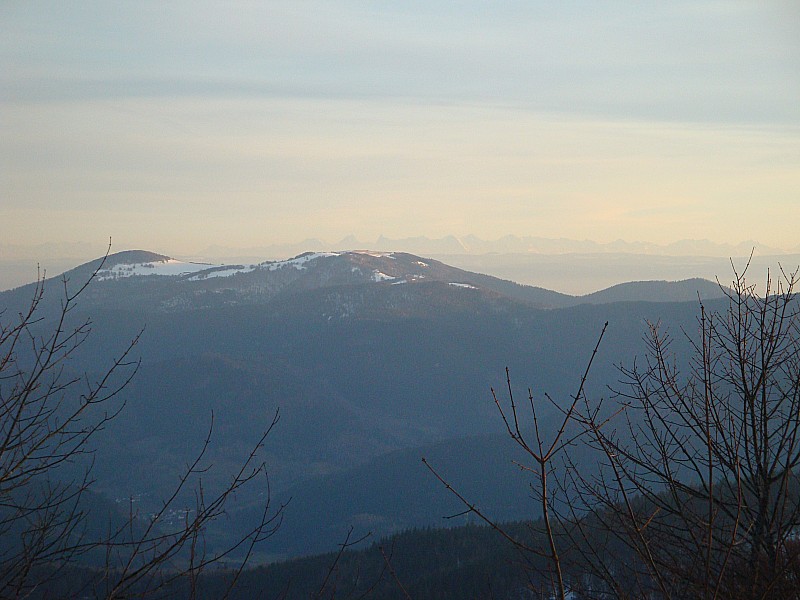 point de vue : rossberg sur fond d'alpes