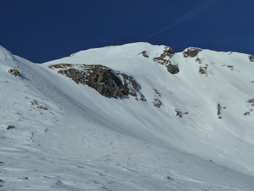 #4 Grand Perron : Neige de qualité sur toute la descente :-) Grand Perron : Neige de qualité sur toute la descente :-)