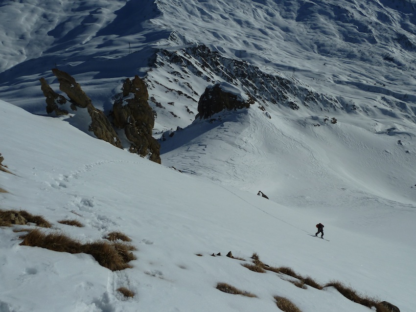 #2 Grand Perron : Xavier dans le ressaut vers 2650m Grand Perron : Xavier dans le ressaut vers 2650m