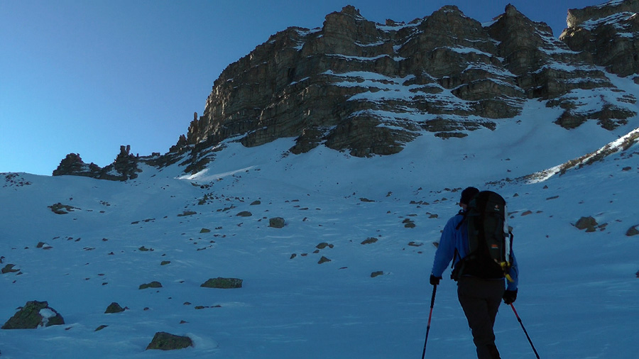 2450m : Le col en vue