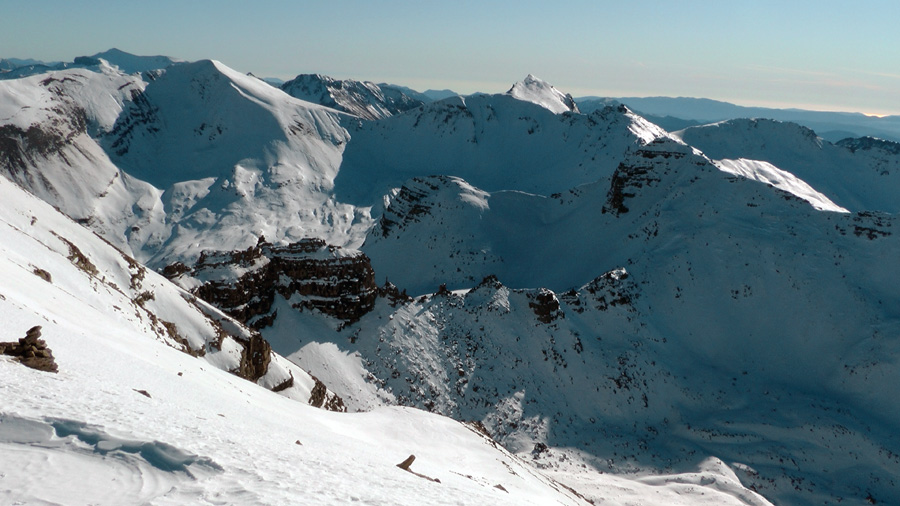 2900m : Vue coté sud, la mer, la Corse, le Mt Agel !