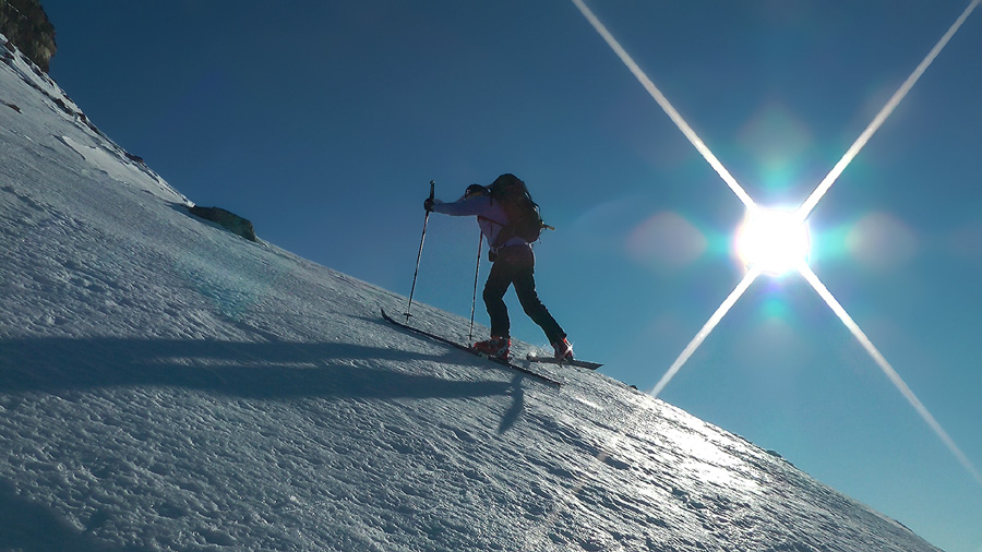 2500m : Alternance de neige transfo dure et de poudre tassée dans la face