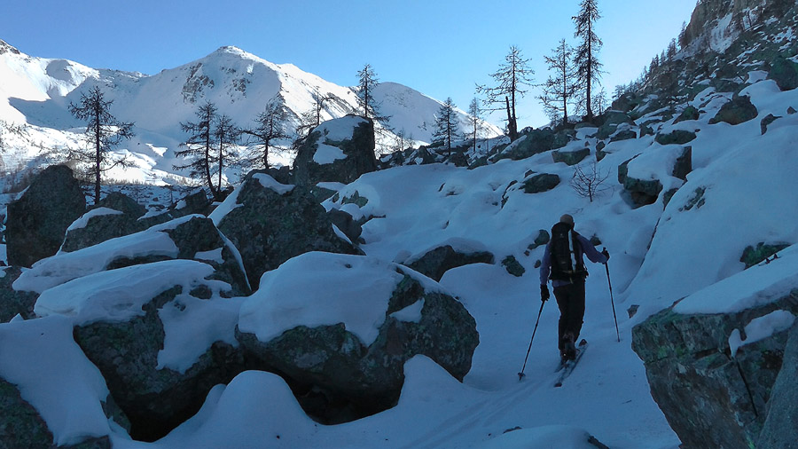 2050m : Passage difficile à la jonction du vallon de Gialorgues