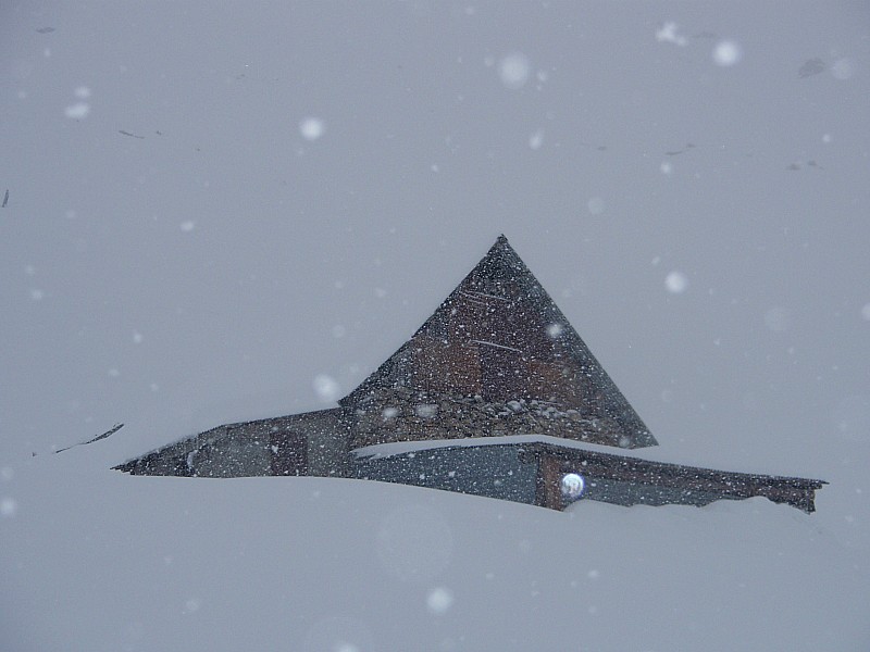 #3 Chalet joubert : Vers 11h, il neige comme le poing Chalet joubert : Vers 11h, il neige comme le poing