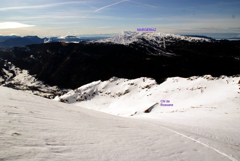 #3 Station de Margeriaz : 100m au dessus du col - vue sur la station de la Margeriaz Station de Margeriaz : 100m au dessus du col - vue sur la station de la Margeriaz