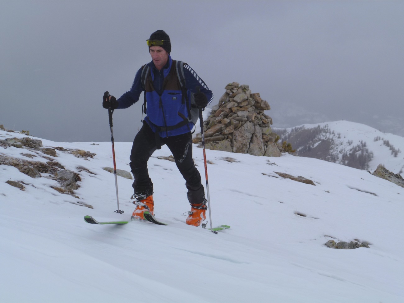 #7 Passage au point 2451 m : Pas de vent une bonne chose! (photo Seb) Passage au point 2451 m : Pas de vent une bonne chose! (photo Seb)