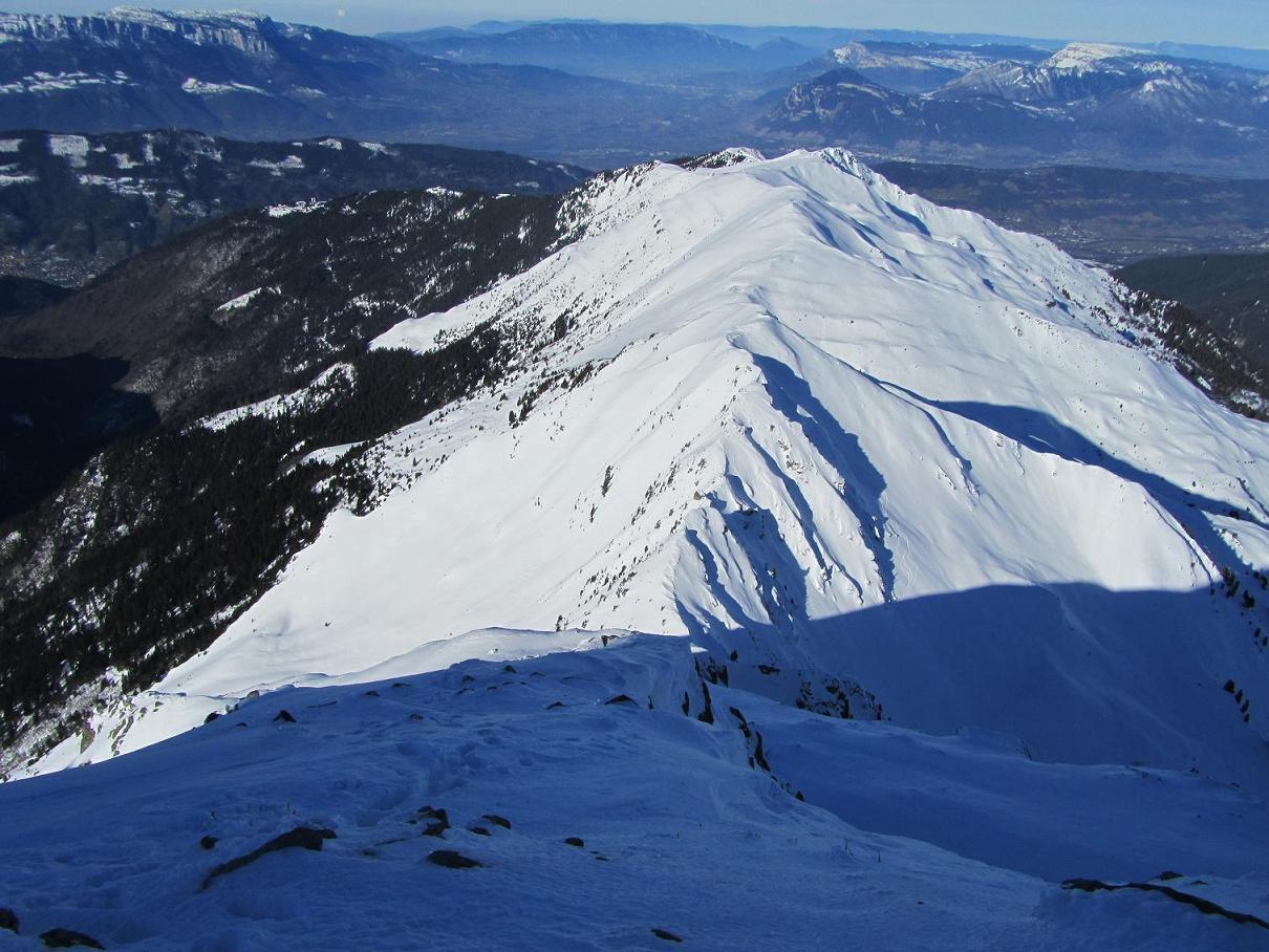 #2 Crête NW du Grand Charnier : Vue sur l Crête NW du Grand Charnier : Vue sur l'arête des Plagnes, le Petit Charnier et la Combe de Savoie