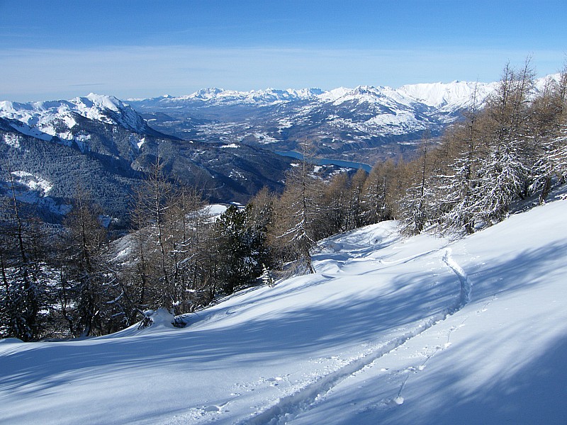 #4 Vue d Vue d'en haut... : ...d'accord, y a un peu d'accu, mais quand-même... Et pourtant................. :-((
