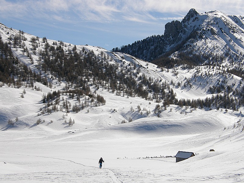 #1 Dans le plat avant les dernièr : Longue rando avec la piste forestière, mais un raccourci coupe pas mal de lacets en suivant une croupe; par contre pas très aisé à skis par endroits! Sinon à faire surtout pour le point de vue ,unique, au-dessus de Sa Dans le plat avant les dernièr : Longue rando avec la piste forestière, mais un raccourci coupe pas mal de lacets en suivant une croupe; par contre pas très aisé à skis par endroits! Sinon à faire surtout pour le point de vue ,unique, au-dessus de Sa