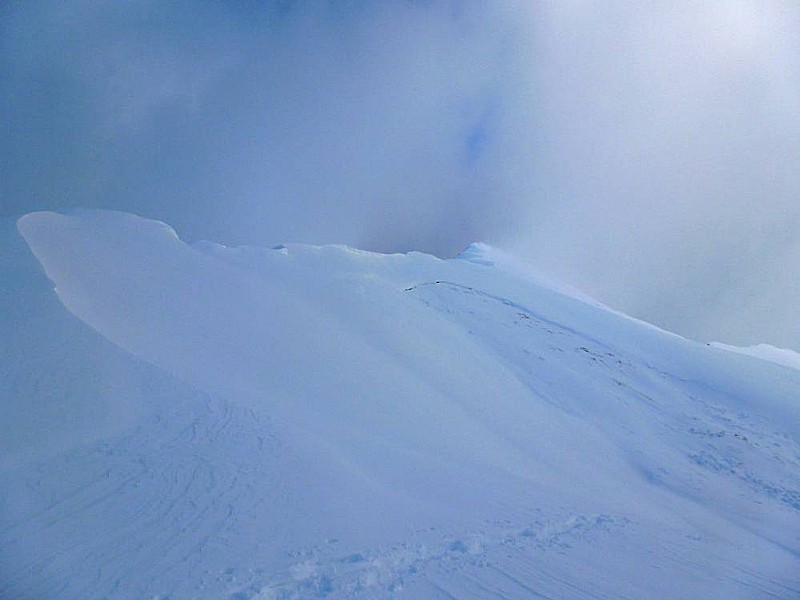 #5 Roc des Tours : L Roc des Tours : L'objectif d'origine ; l'Aiguille Verte. Hélas, temps bouché ... et les coulées de fond ont emporté l'essentiel de la pente !