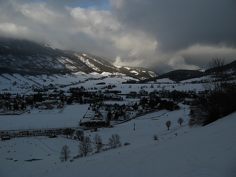#3 Versant est de Lans en Vercors : Vue sur l Versant est de Lans en Vercors : Vue sur l'est de Lans en Vercors depuis la piste de l'Aigle