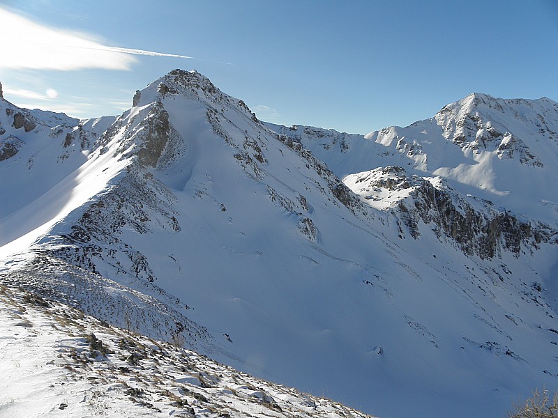 #5 Entrée du vallon N/O et Pénas. Entrée du vallon N/O et Pénas.