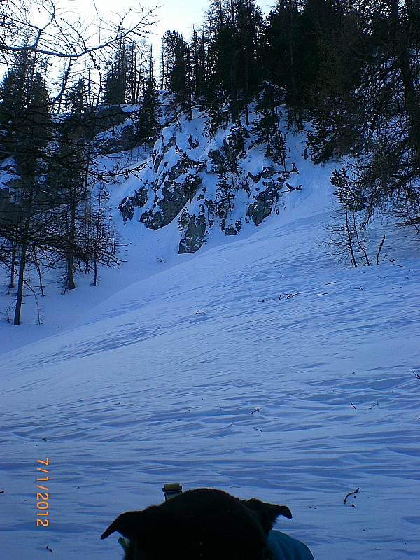 #2 Mélézin : Arrêt vers 2250m, neige très plaquée. Mélézin : Arrêt vers 2250m, neige très plaquée.