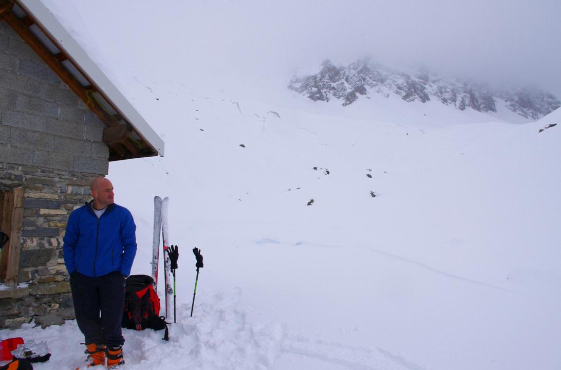 #3 Sous le Mont Pellard : Pierre aux Chalets de La Motte... les grands bastions de la crête du Pellard restent masqués. Sous le Mont Pellard : Pierre aux Chalets de La Motte... les grands bastions de la crête du Pellard restent masqués.