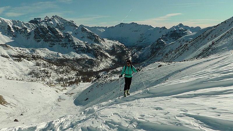 #11 2500m : le vallon de le boucharde avec le groupe fort Carra en A/ plan à G 2500m : le vallon de le boucharde avec le groupe fort Carra en A/ plan à G