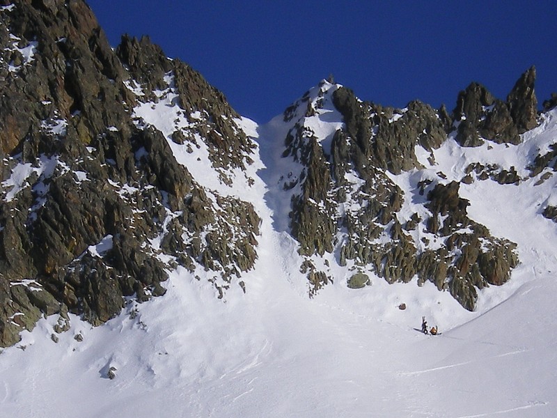 #4 Druos : Denis et Aurélie jouent les prolongations avec un aller retour express dans ce joli petit couloir. Druos : Denis et Aurélie jouent les prolongations avec un aller retour express dans ce joli petit couloir.