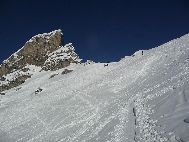 #3 Col de Tulle : Juste sous le col, parmi la dizaine de randonneurs du moment ! Col de Tulle : Juste sous le col, parmi la dizaine de randonneurs du moment !