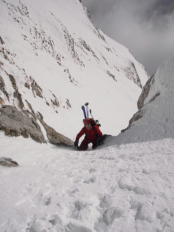 #4 retrecissment : piolet crampon necessaire pour ce passage comme pour les 250 derniers metres retrecissment : piolet crampon necessaire pour ce passage comme pour les 250 derniers metres