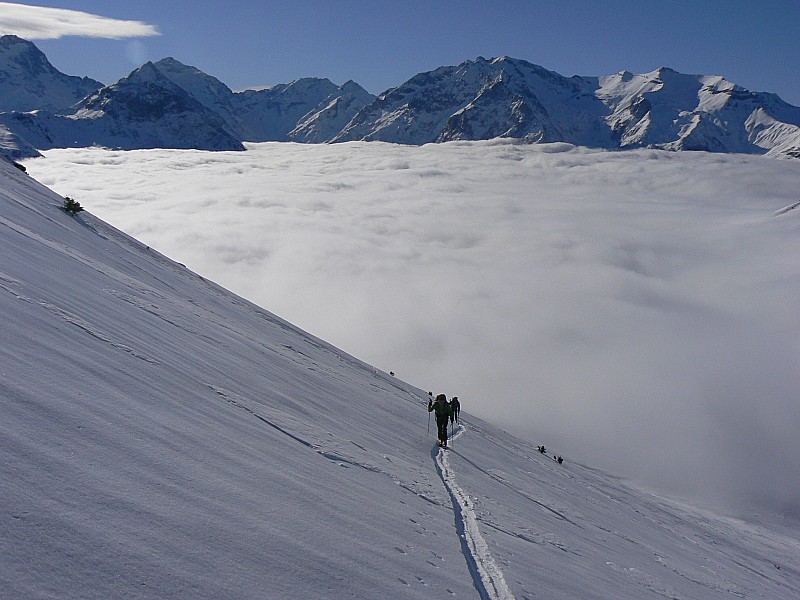 #3 montée aux grandes buffes : mer de nuages montée aux grandes buffes : mer de nuages
