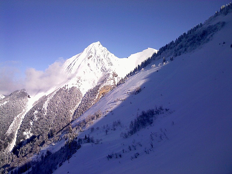 #8 Pécloz : Couloir sud bien rempli Pécloz : Couloir sud bien rempli