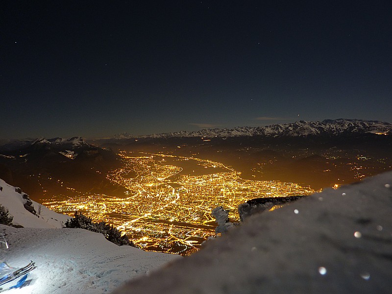 #2 Grenoble : les classiques scintillement des lueurs de la ville Grenoble : les classiques scintillement des lueurs de la ville