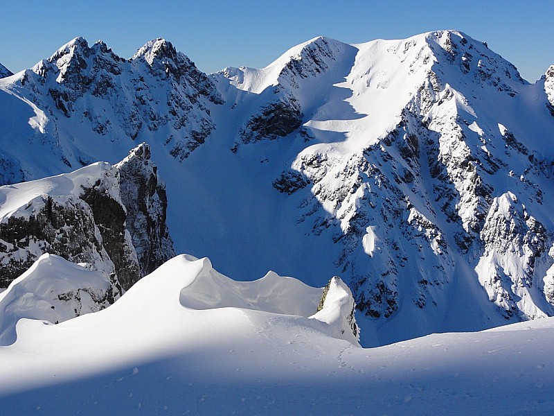 #9 ferouillet couloir SW : le soleil arrive mais faut pas trainer ..... ferouillet couloir SW : le soleil arrive mais faut pas trainer .....