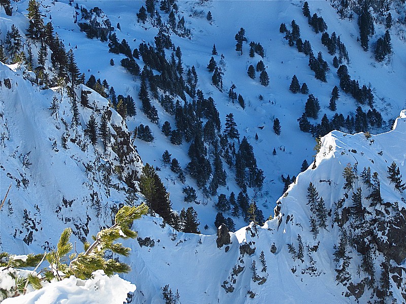 #3 Brêche du couloir ouest : Vu du sommet du grand Eulier , l Brêche du couloir ouest : Vu du sommet du grand Eulier , l'envers du décor .