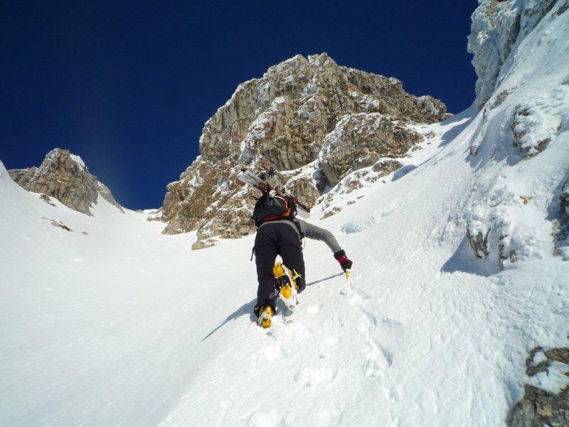 #5 Pointe de Chalune : à gauche, le haut du couloir! Pointe de Chalune : à gauche, le haut du couloir!