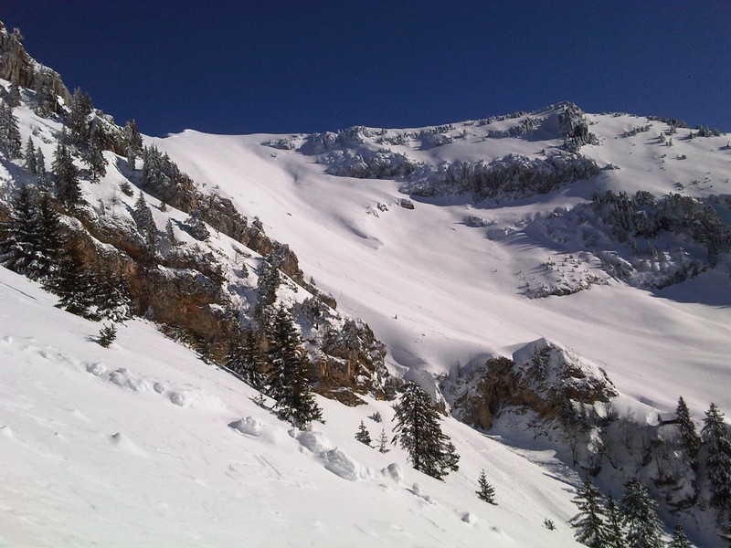 #15 Remontée vers lances W : Transfo en face sud Remontée vers lances W : Transfo en face sud