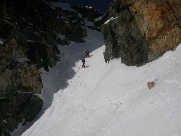 #2 grande ruine : début de la descente versant est de la brêche de charrière grande ruine : début de la descente versant est de la brêche de charrière