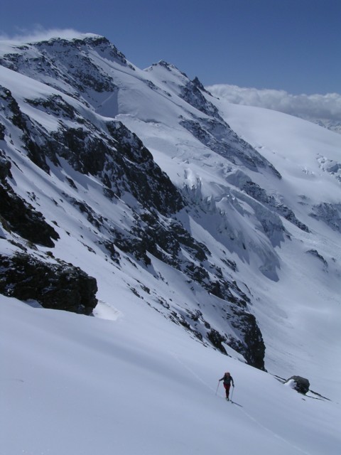 #6 A la montée : La pointe du génépy en toile de fond A la montée : La pointe du génépy en toile de fond
