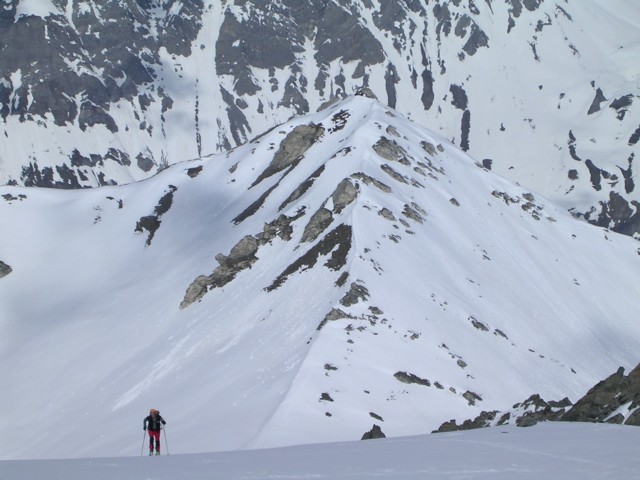 #3 Début de l Début de l'arête ouest : Le Roc du Blanchon en arrière plan
Nous ne verrons plus personne sur l'itinéraire