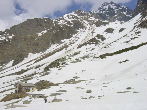 #1 Refuge de combe madame : On voit bien la remontée pour le Col Tepey Refuge de combe madame : On voit bien la remontée pour le Col Tepey