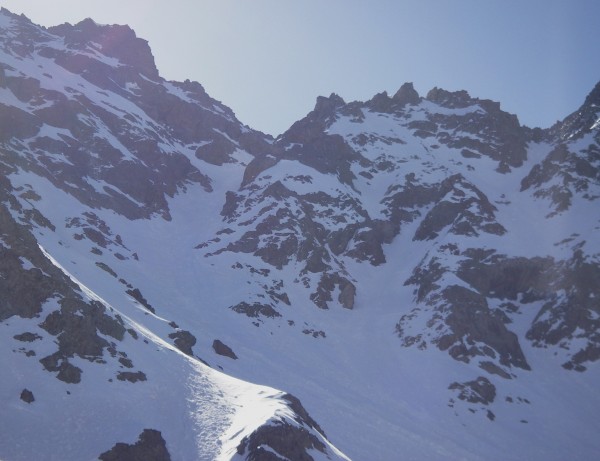 #1 Couloir Ouest : Le couloir Ouest du col d Couloir Ouest : Le couloir Ouest du col d'Aillot.
Le col est encore caché.