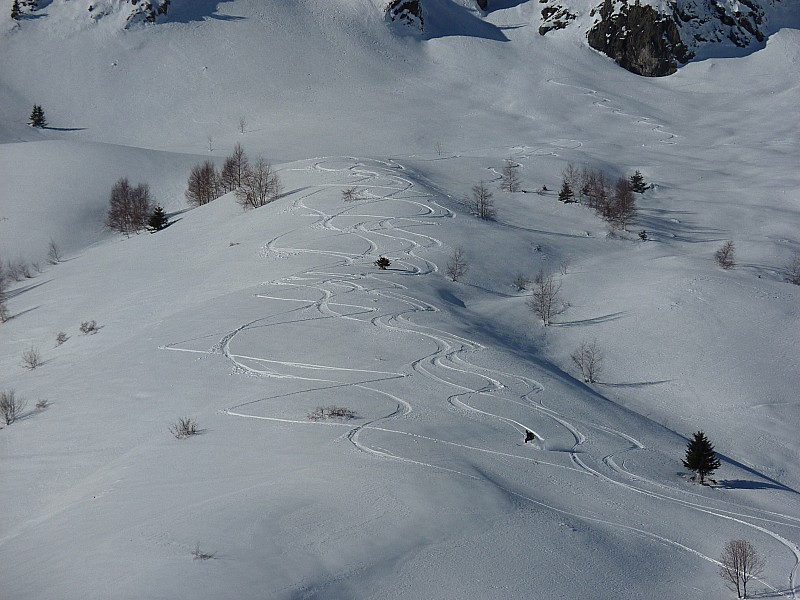 #11 Il en regretterait presque d Il en regretterait presque d'avoir pris les vieux ski droit d'1.80m !