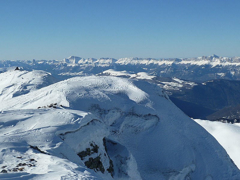 #6 Vue vers le Vercors : dernier créneau photo autorisé, fallait quand même en mettre une du sommet sans zoom ! Vue vers le Vercors : dernier créneau photo autorisé, fallait quand même en mettre une du sommet sans zoom !