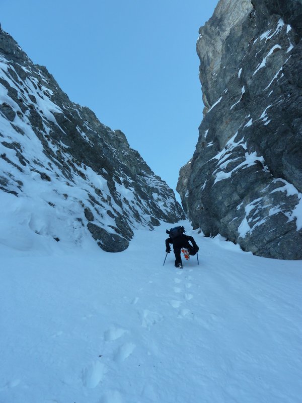 #14 Pte d Pte d'Areu : Remontée du couloir, vue vers le haut