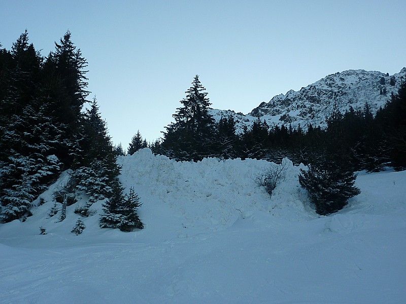 #2 Avalanche : Sa mère a bien faillit ensevelir ma voiture en 1981 Avalanche : Sa mère a bien faillit ensevelir ma voiture en 1981