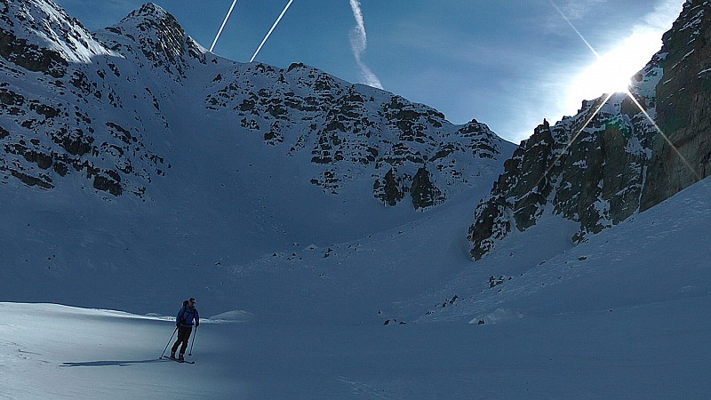 2500m : au pied du couloir on repaute pour la Tête de Sanguinière