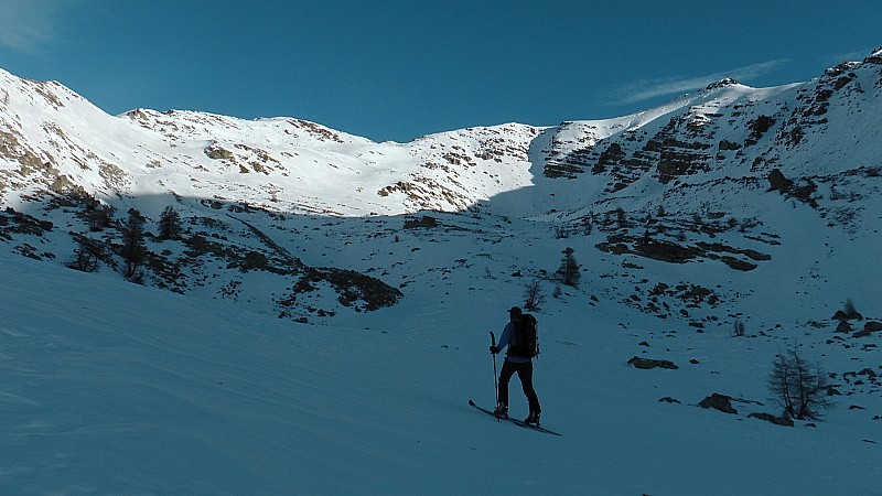 2400m : l'enneigement du haut du vallon de Cartairet est meilleur et correct