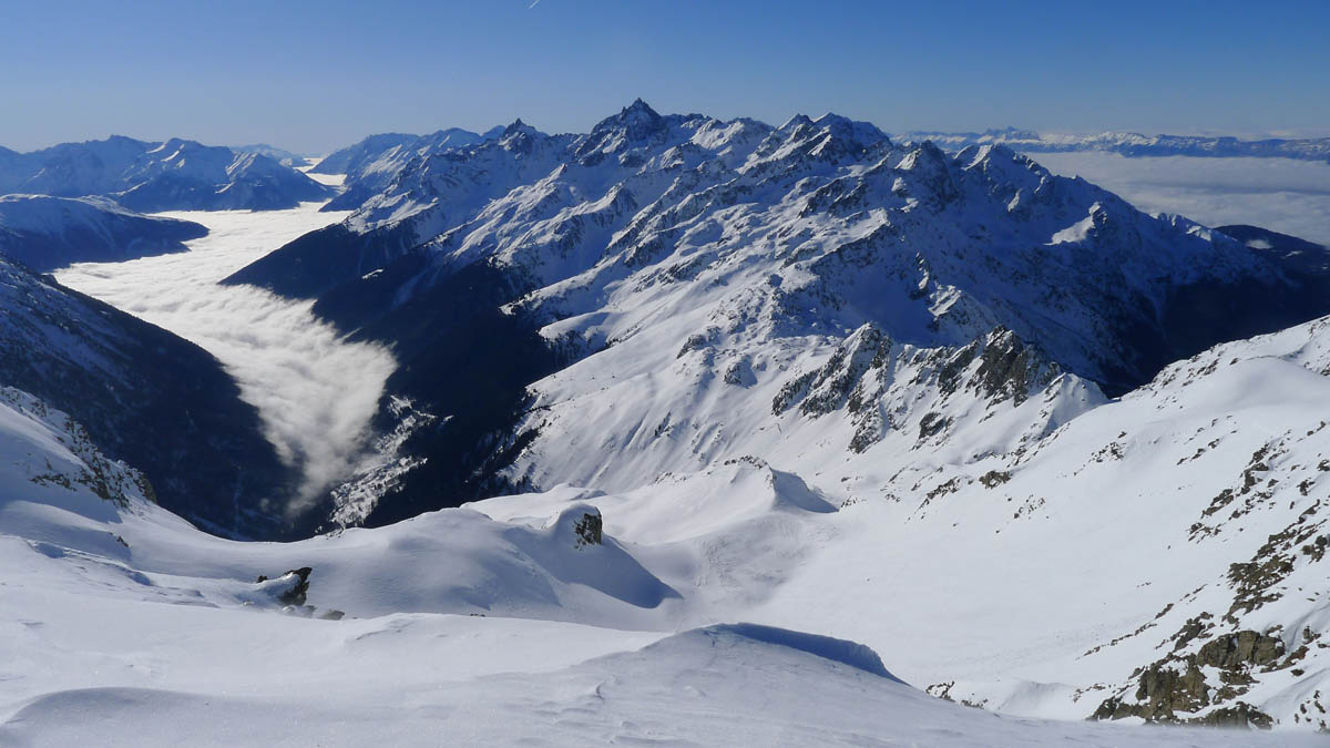 #4 Belledonne... : Le Rivier échappe aux nuages Belledonne... : Le Rivier échappe aux nuages