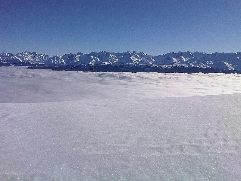 Du Dôme... : ... ça skie jusquà Belledonne, suffit de se lancer !