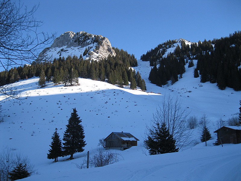 #1 On arrive aux chalets de la Buchille On arrive aux chalets de la Buchille