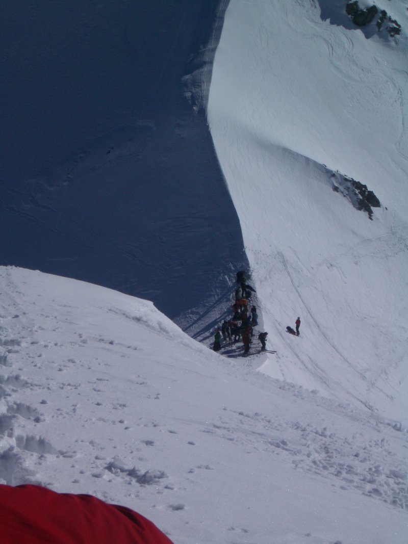 #14 Col de la Lavoire (complet) : Et oui, on est en période de soldes d Col de la Lavoire (complet) : Et oui, on est en période de soldes d'hiver, il y a affluence