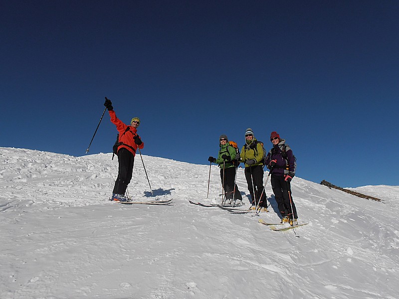 #7 Avant la descente : La belle équipe au sommet ! Avant la descente : La belle équipe au sommet !