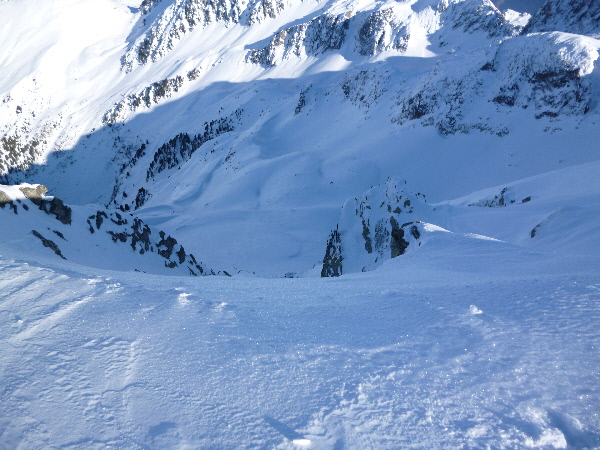 #6 Couloir NE : L Couloir NE : L'une des entrées du couloir NE.