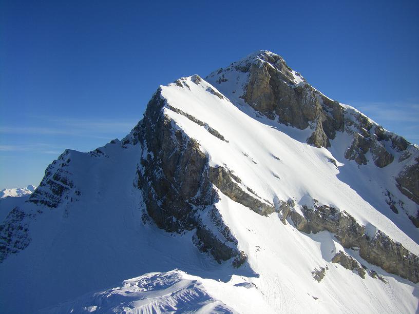 #2 Xavier en éclaireur : Repère l Xavier en éclaireur : Repère l'accès au sommet de Pointe Blanche.